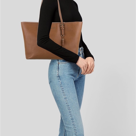 MICHAEL Michael Kors Jet Set Travel Saffiano Tote Purse - Picture 12 of 12